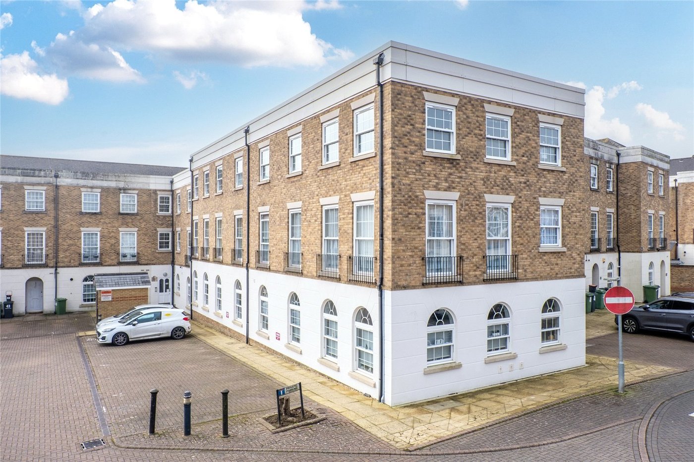 2 bedroom property for sale in Maidstone | Robinson Michael & Jackson