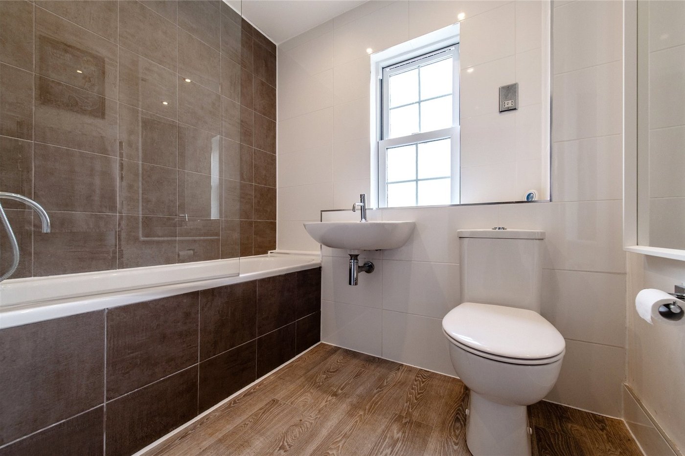 2 bedroom property for sale in Maidstone | Robinson Michael & Jackson