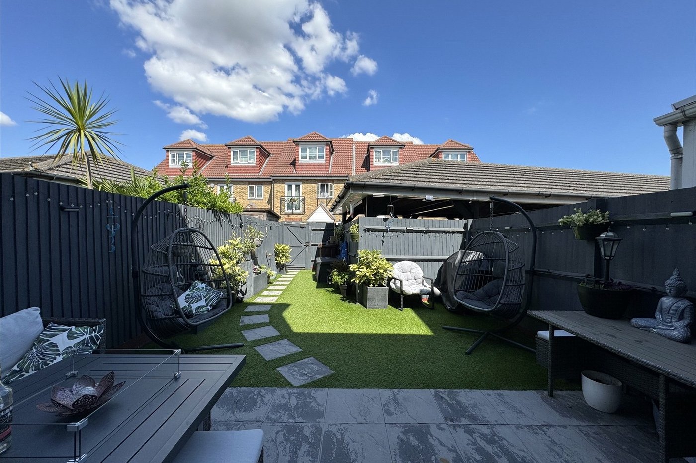 4 bedroom property for sale in Gillingham | Robinson Michael & Jackson