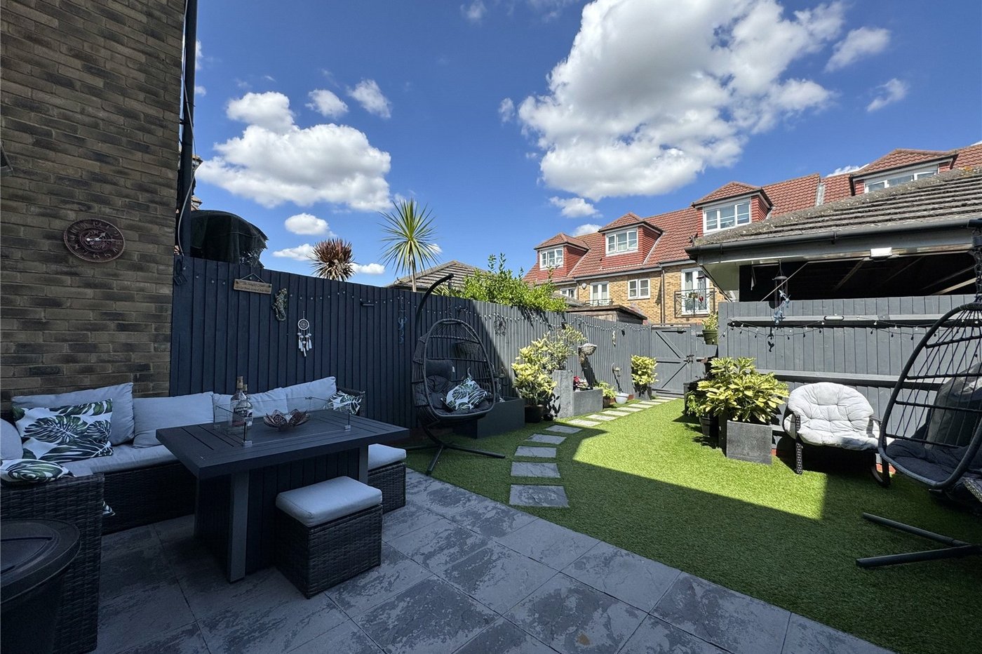 4 bedroom property for sale in Gillingham | Robinson Michael & Jackson