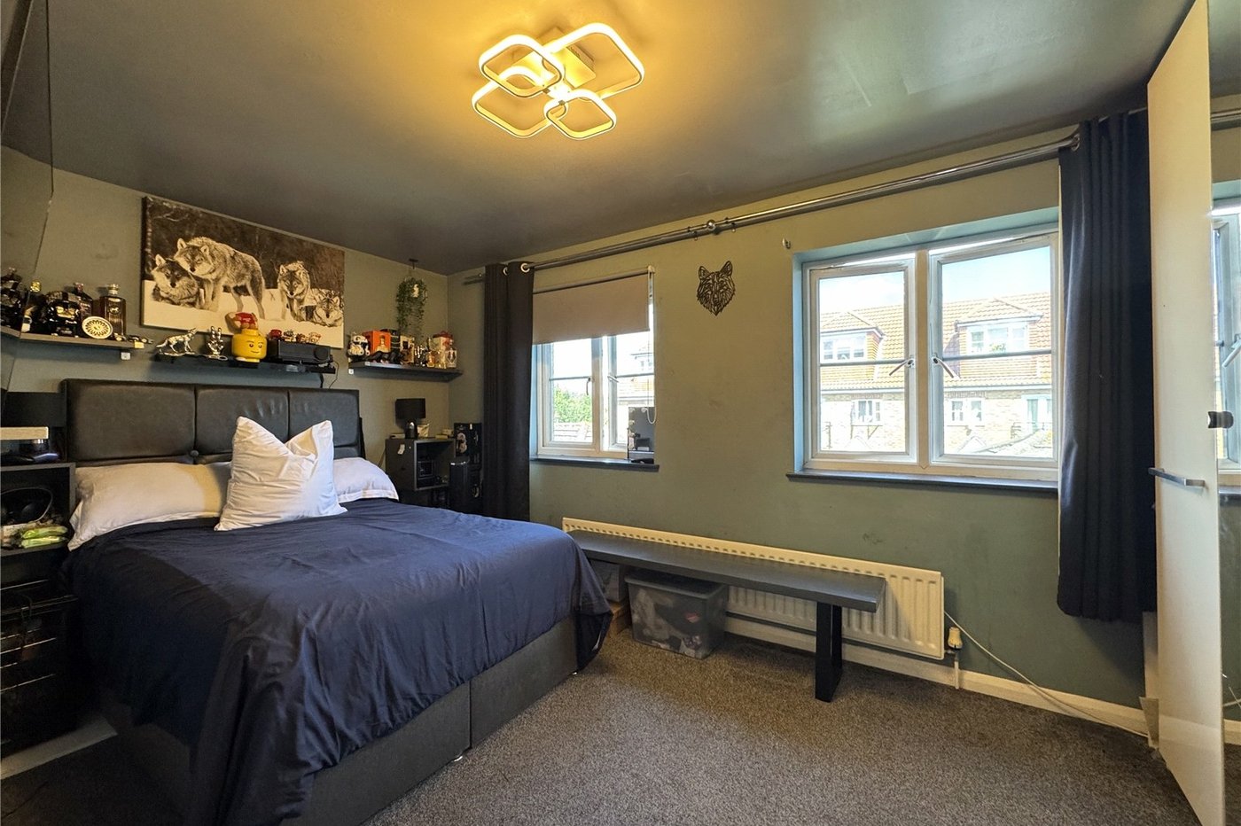 4 bedroom property for sale in Gillingham | Robinson Michael & Jackson