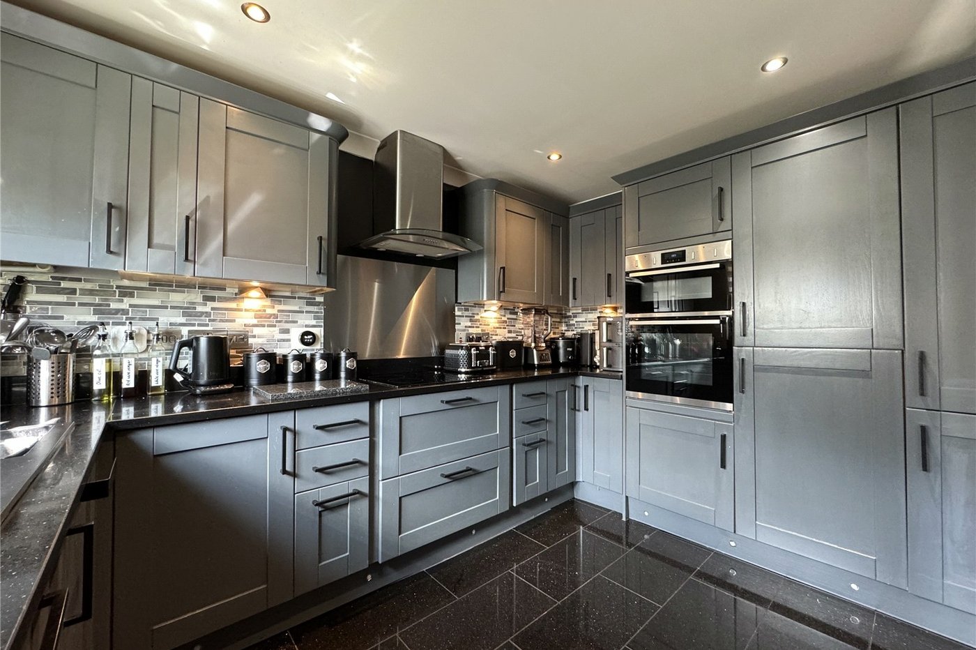 4 bedroom property for sale in Gillingham | Robinson Michael & Jackson