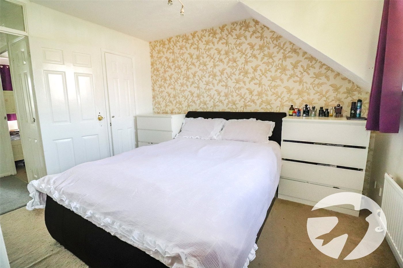 2 bedroom house for sale in Erith | Robinson Jackson