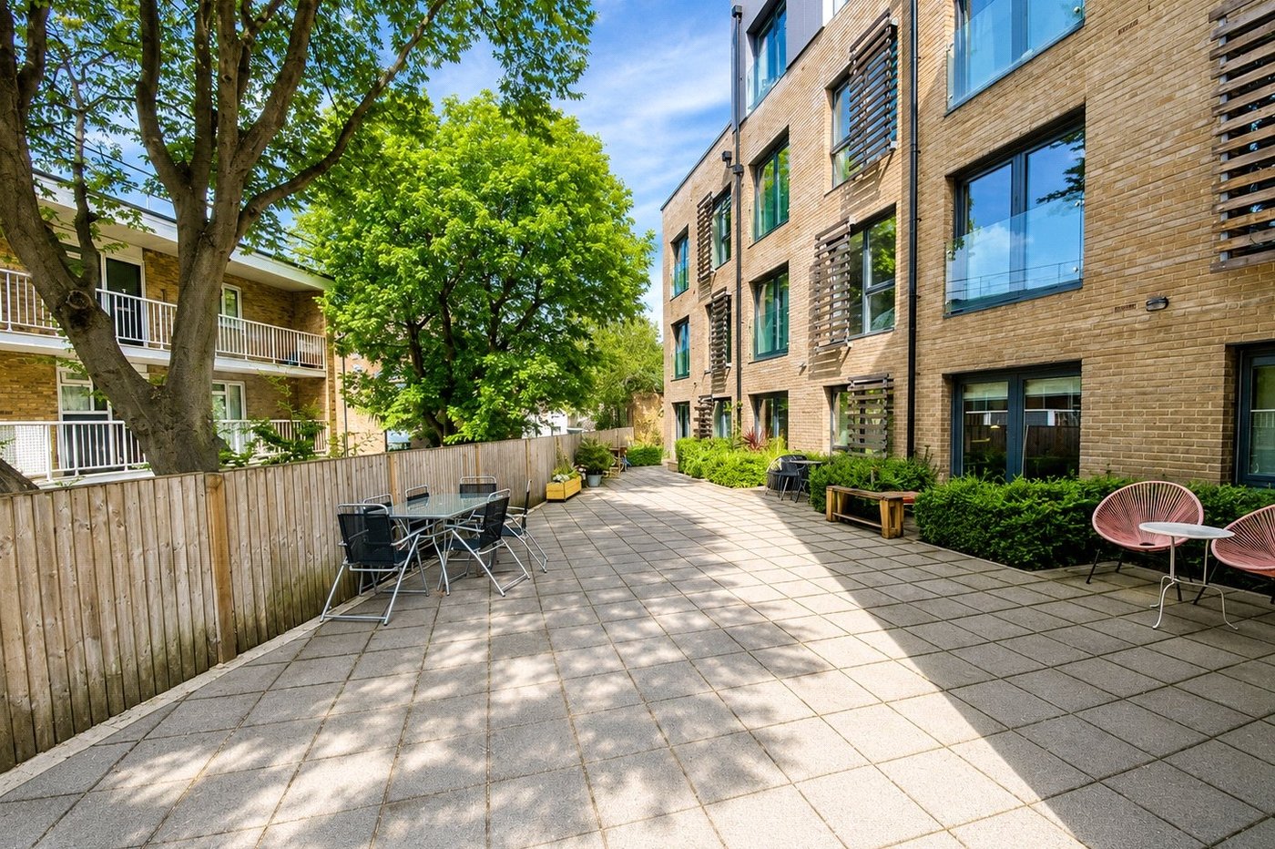 1 bedroom property for sale in London | Robinson Jackson