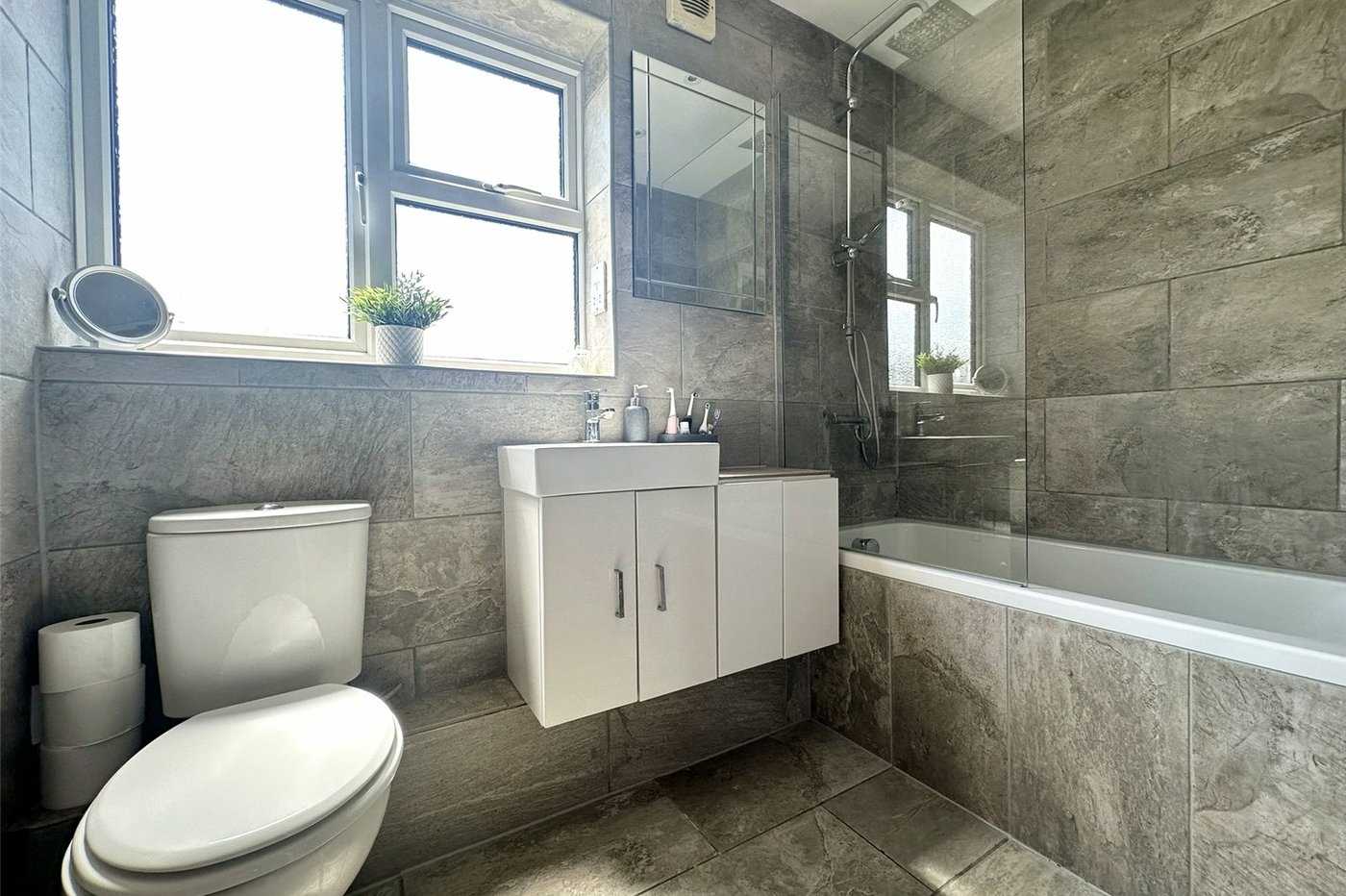 3 bedroom house for sale in Greenhithe | Robinson Jackson