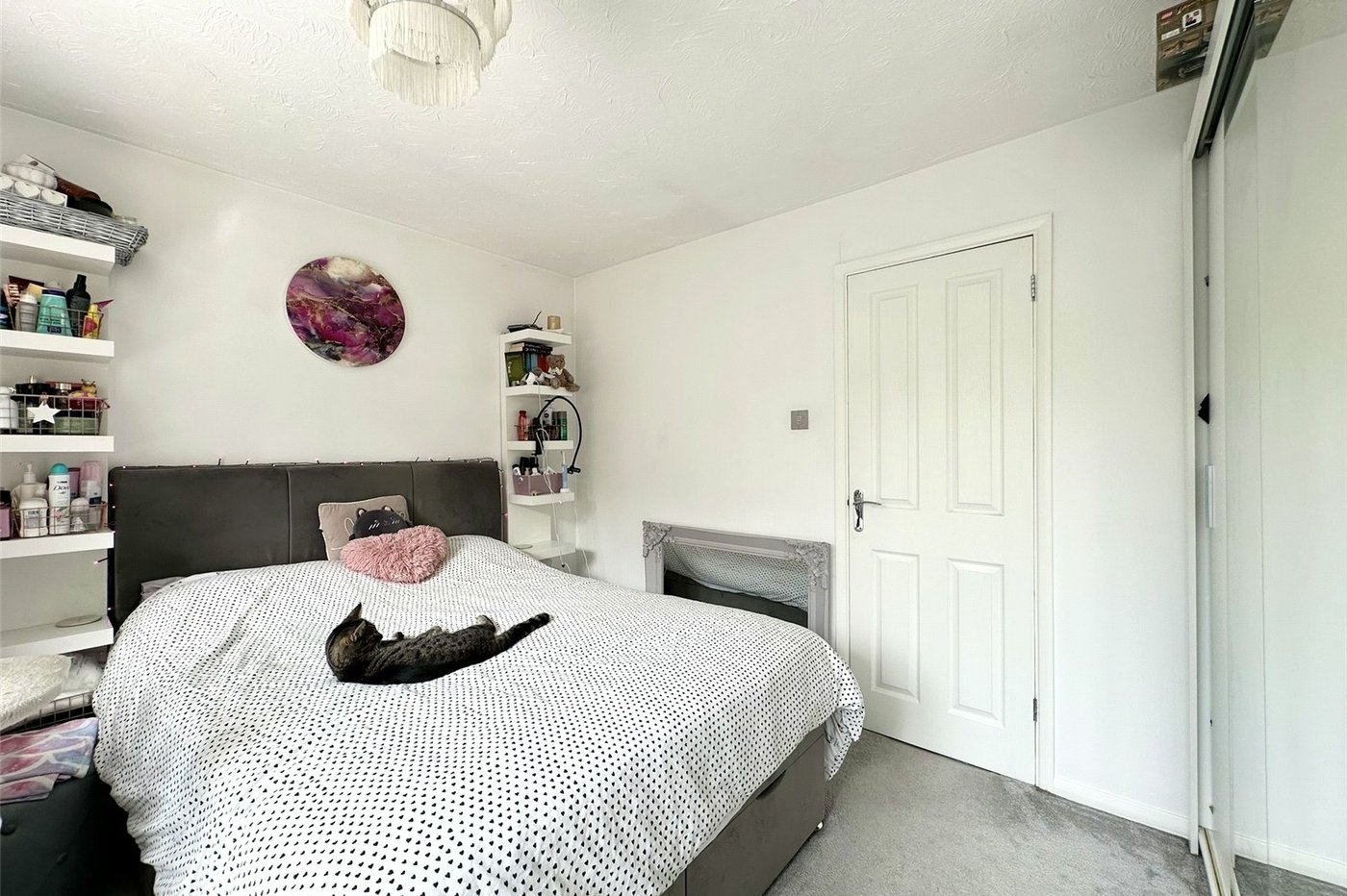 2 bedroom house for sale in Greenhithe | Robinson Jackson