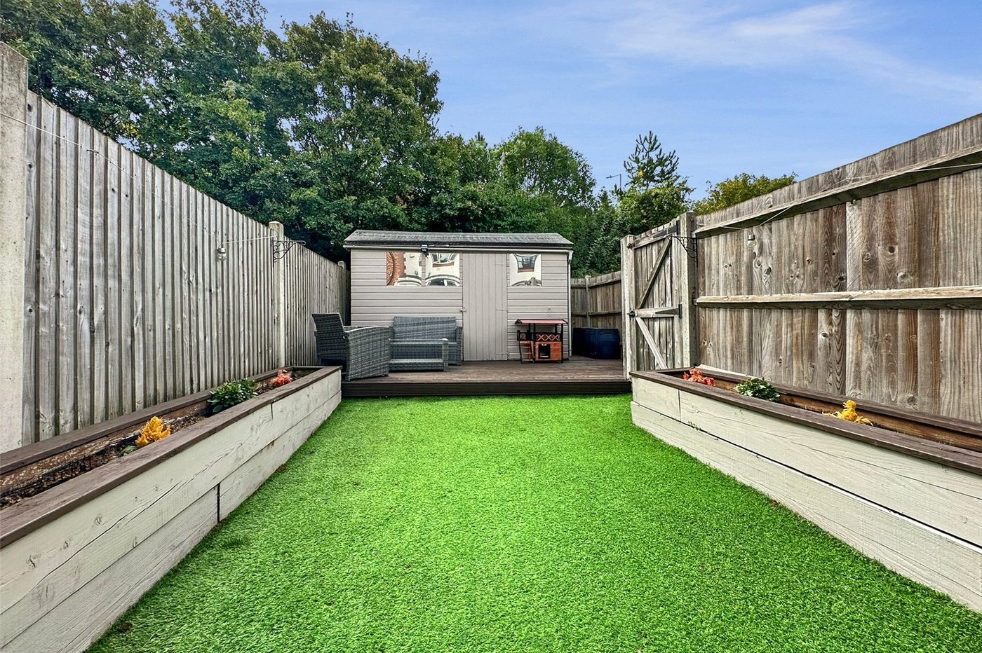 2 bedroom house for sale in Greenhithe | Robinson Jackson