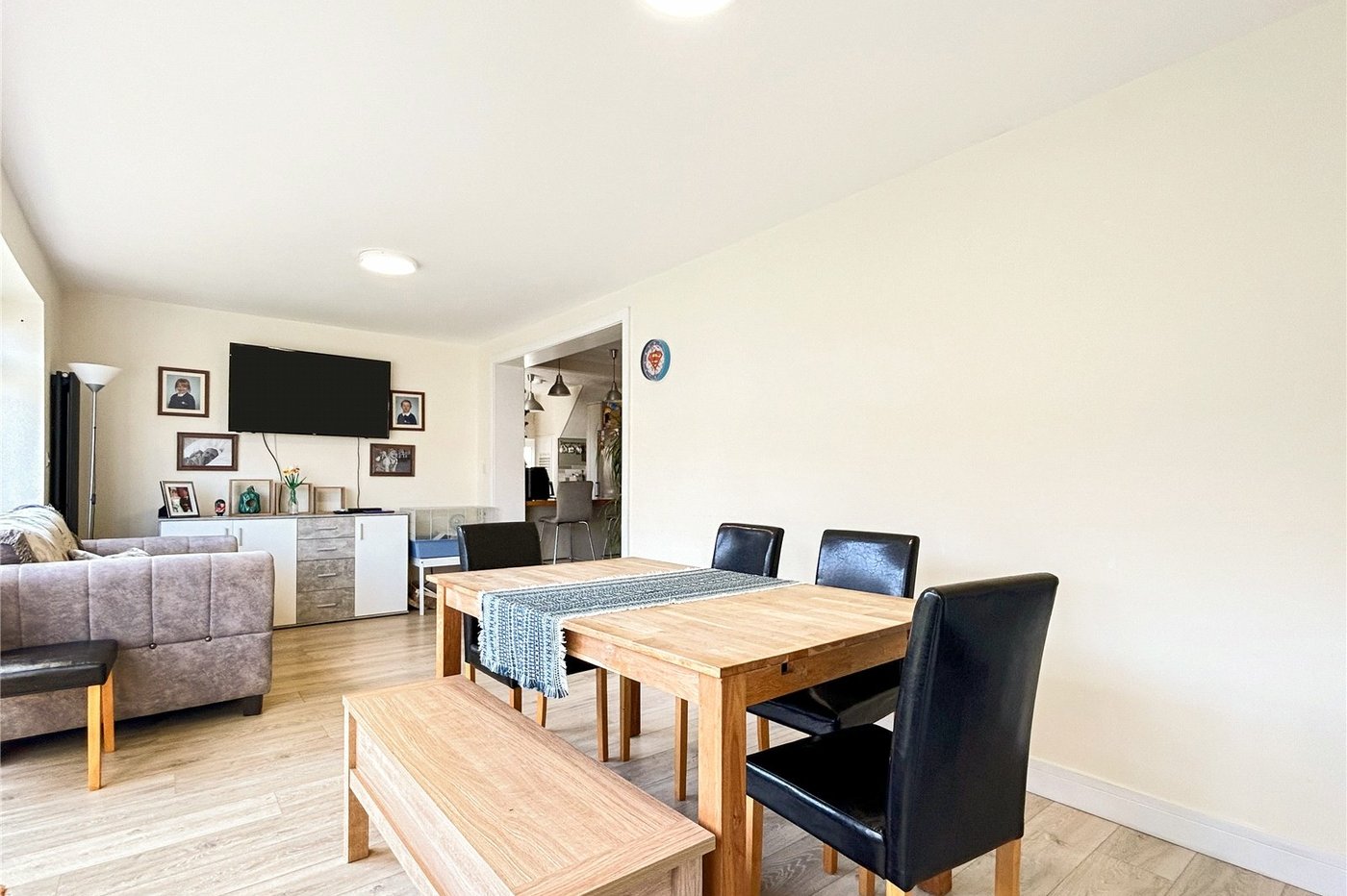 4 bedroom property for sale in Gillingham | Robinson Michael & Jackson