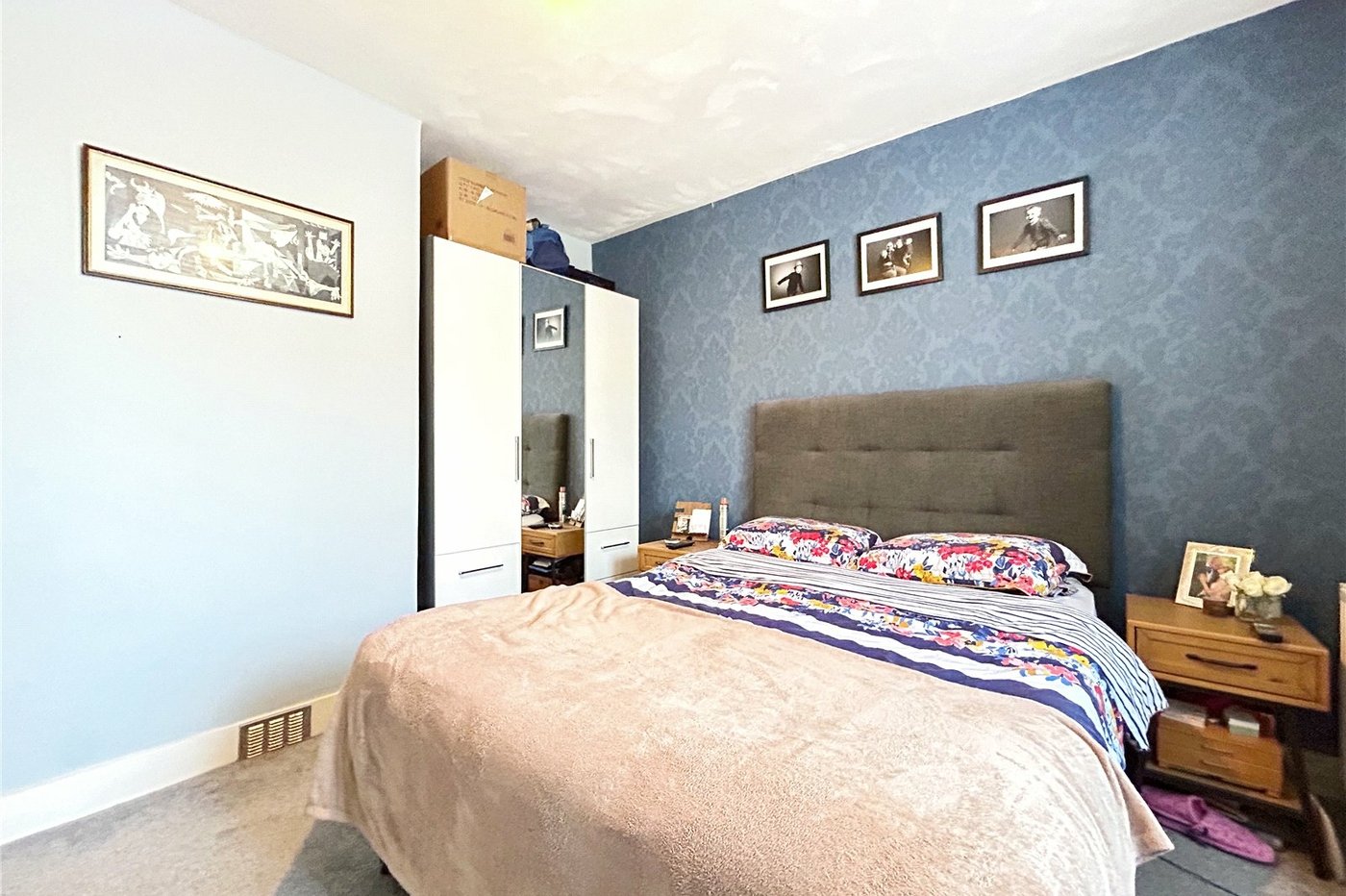 4 bedroom property for sale in Gillingham | Robinson Michael & Jackson