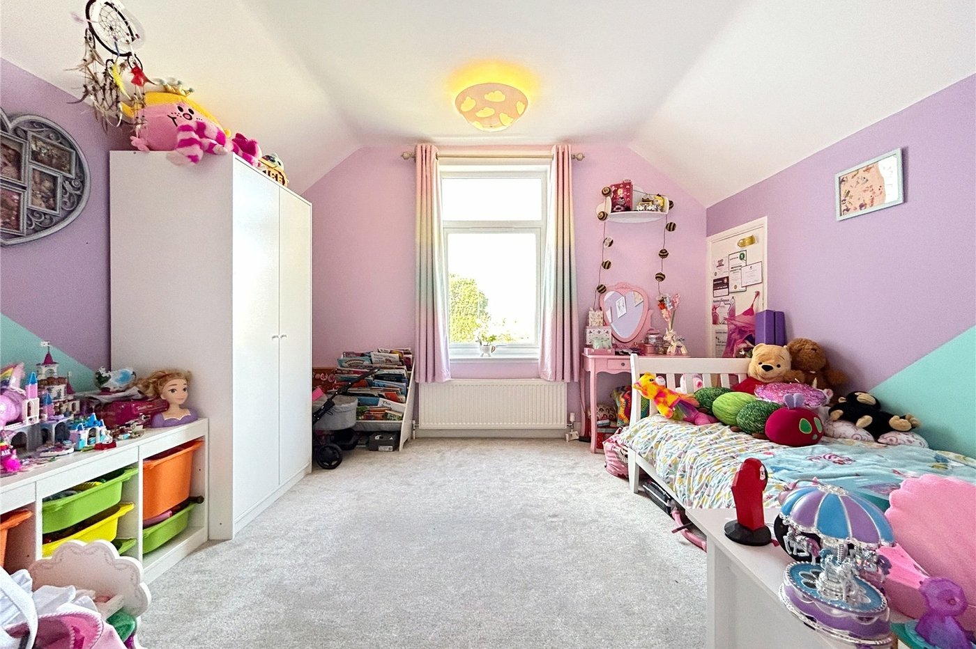 4 bedroom property for sale in Gillingham | Robinson Michael & Jackson