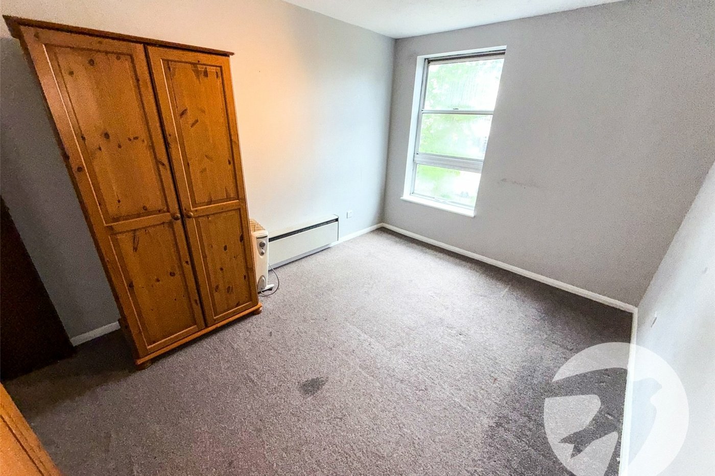 2 bedroom property for sale in London | Robinson Jackson