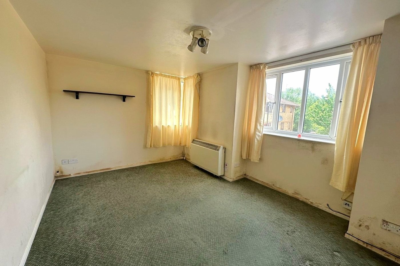 1 bedroom property for sale in London | Robinson Jackson