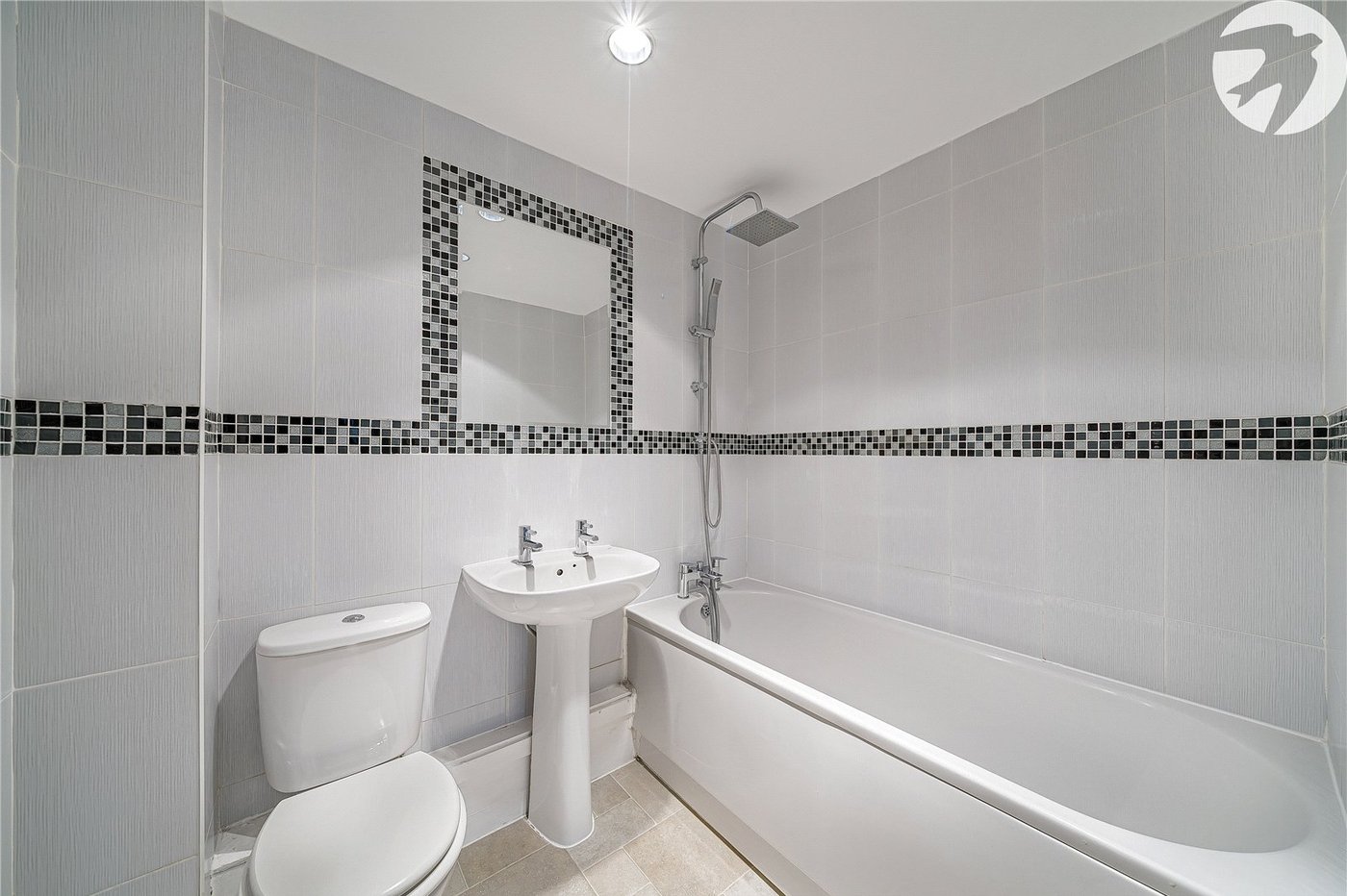 2 bedroom property for sale in Dartford | Robinson Jackson