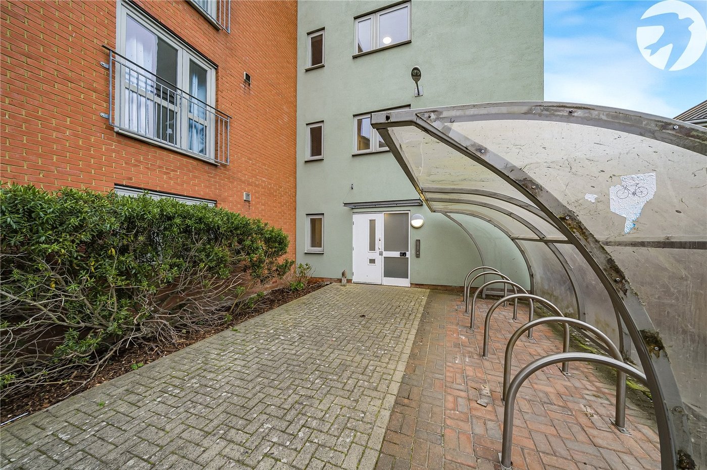 2 bedroom property for sale in Dartford | Robinson Jackson