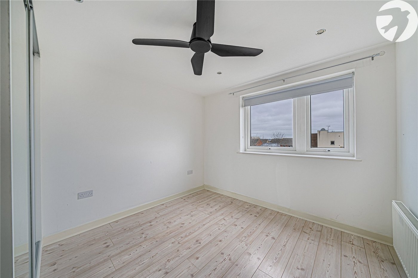 2 bedroom property for sale in Dartford | Robinson Jackson