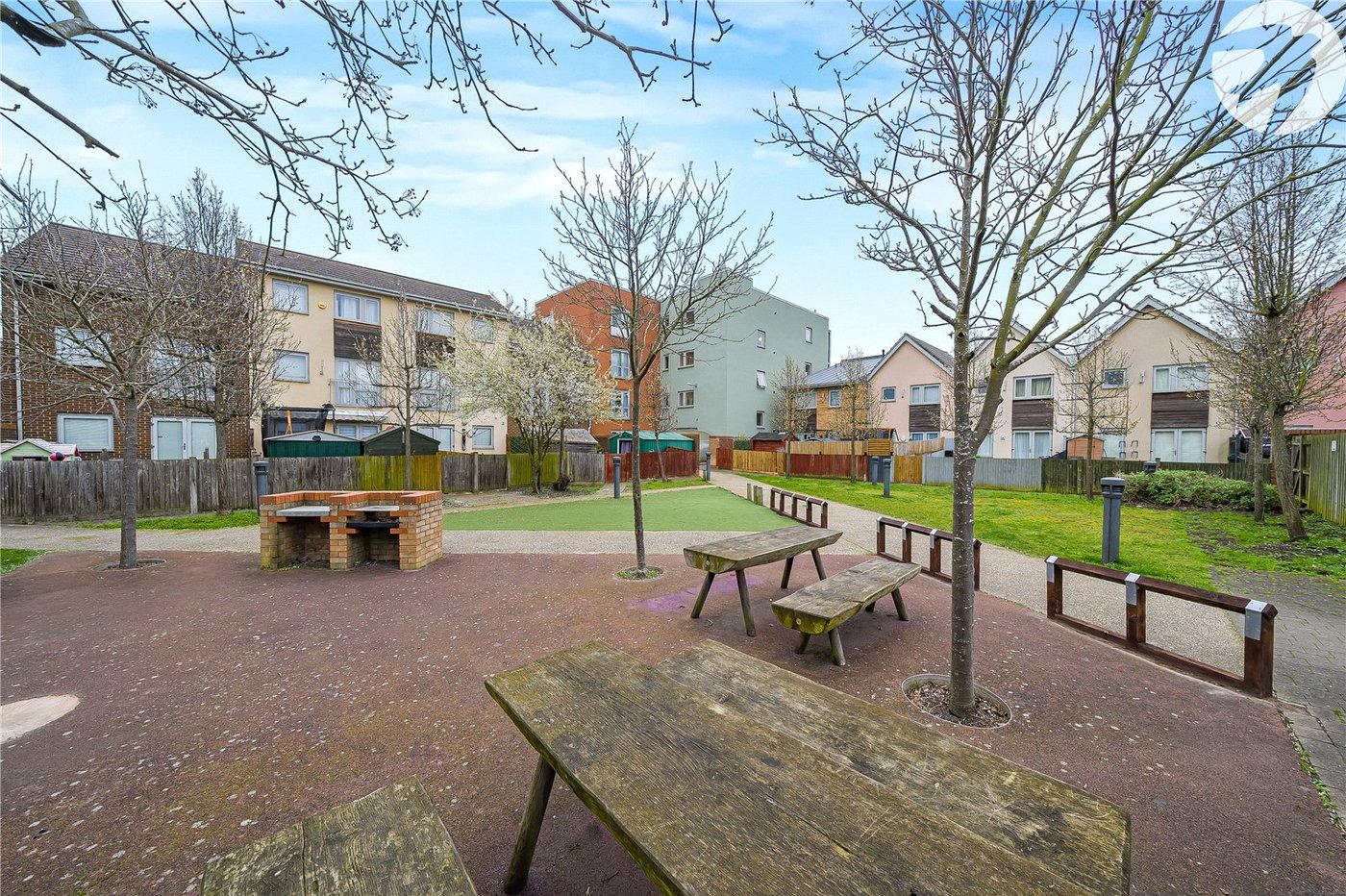 2 bedroom property for sale in Dartford | Robinson Jackson