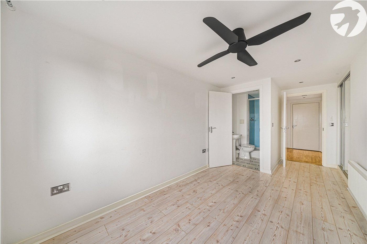 2 bedroom property for sale in Dartford | Robinson Jackson