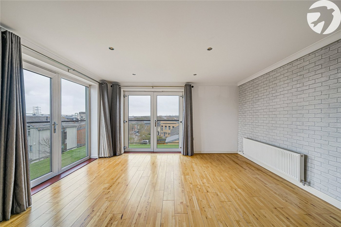 2 bedroom property for sale in Dartford | Robinson Jackson