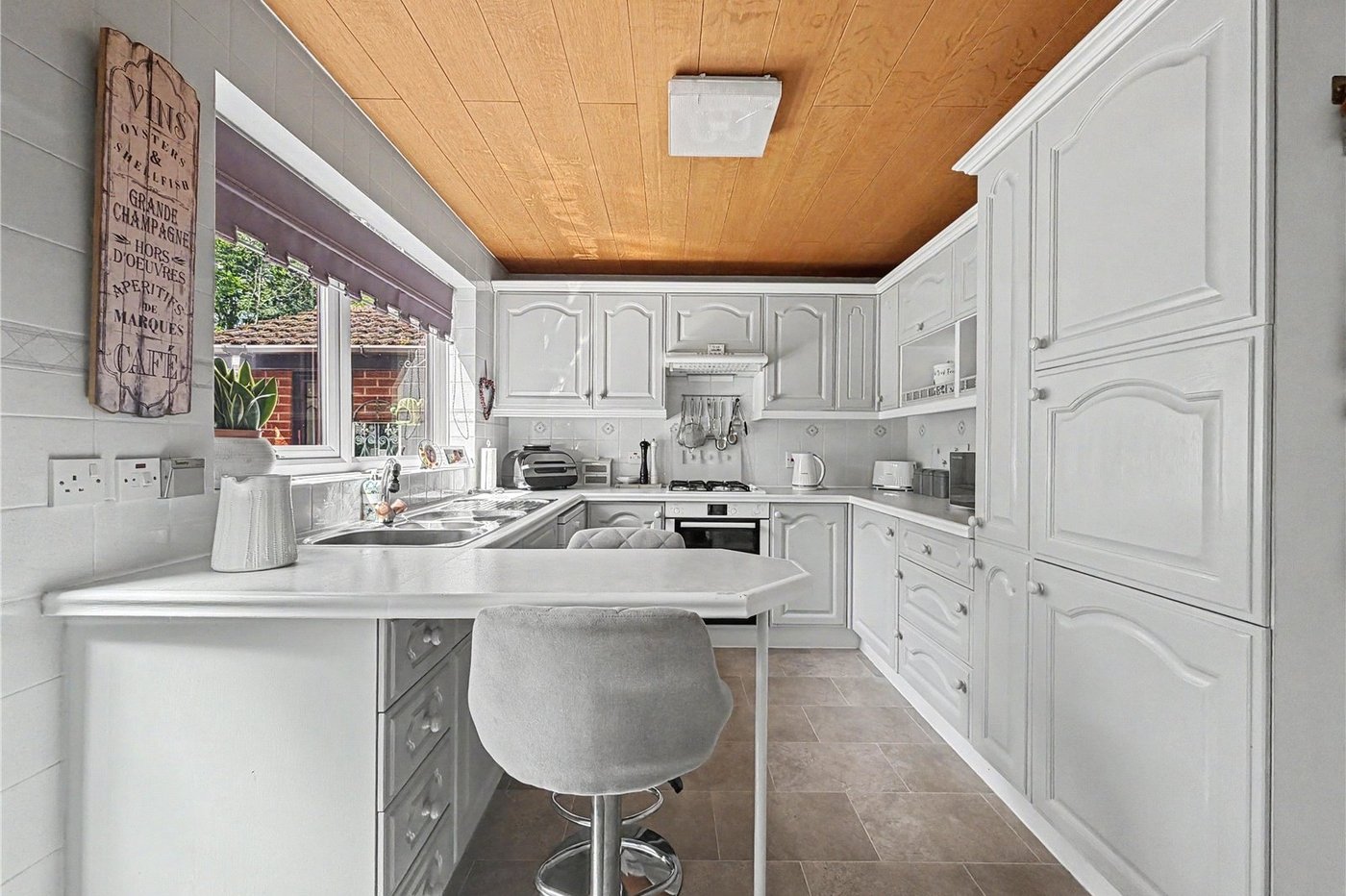 6 bedroom house for sale in Hempstead | Robinson Michael & Jackson