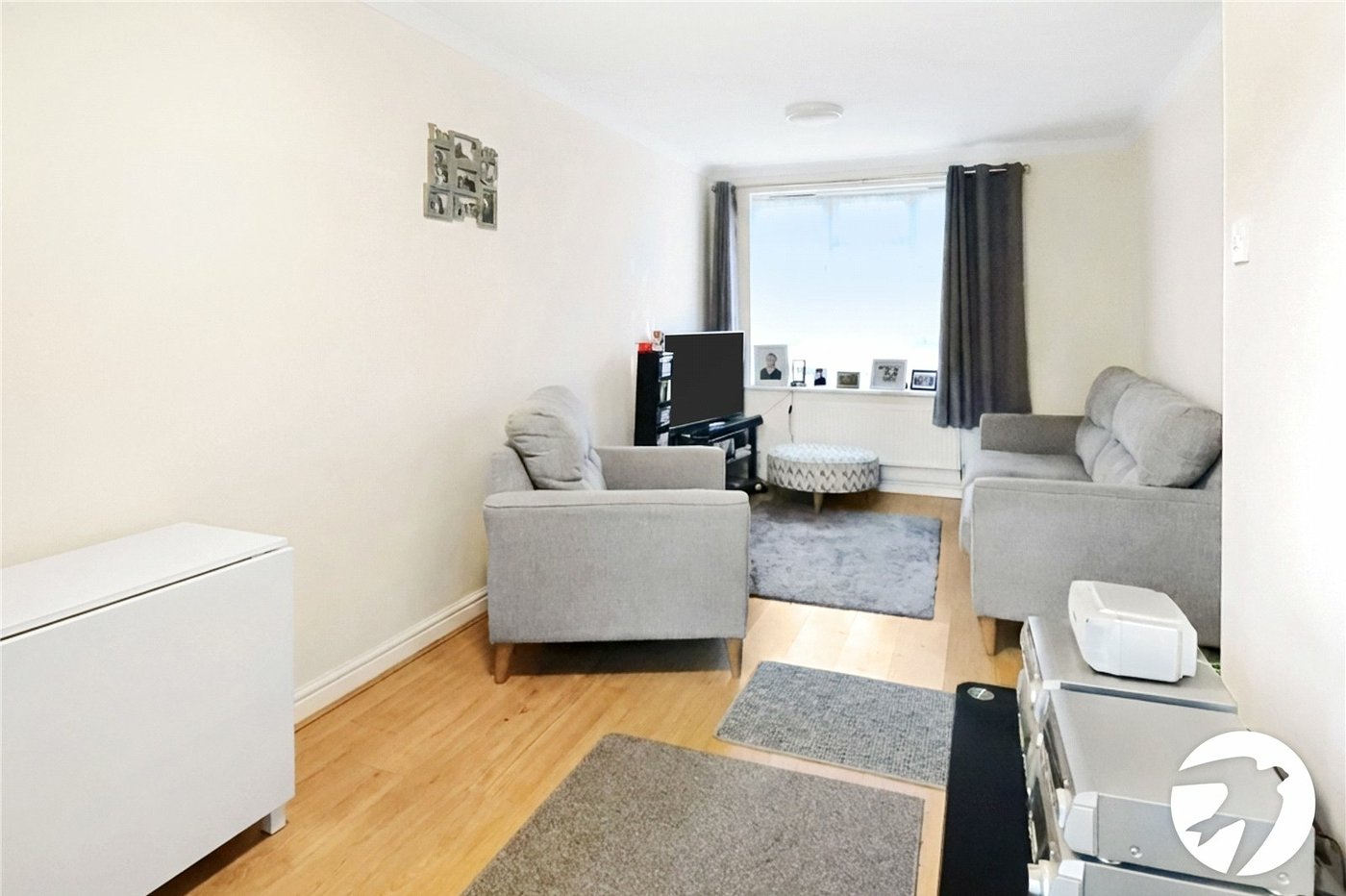 2 bedroom property for sale in Hurst Lane | Robinson Jackson