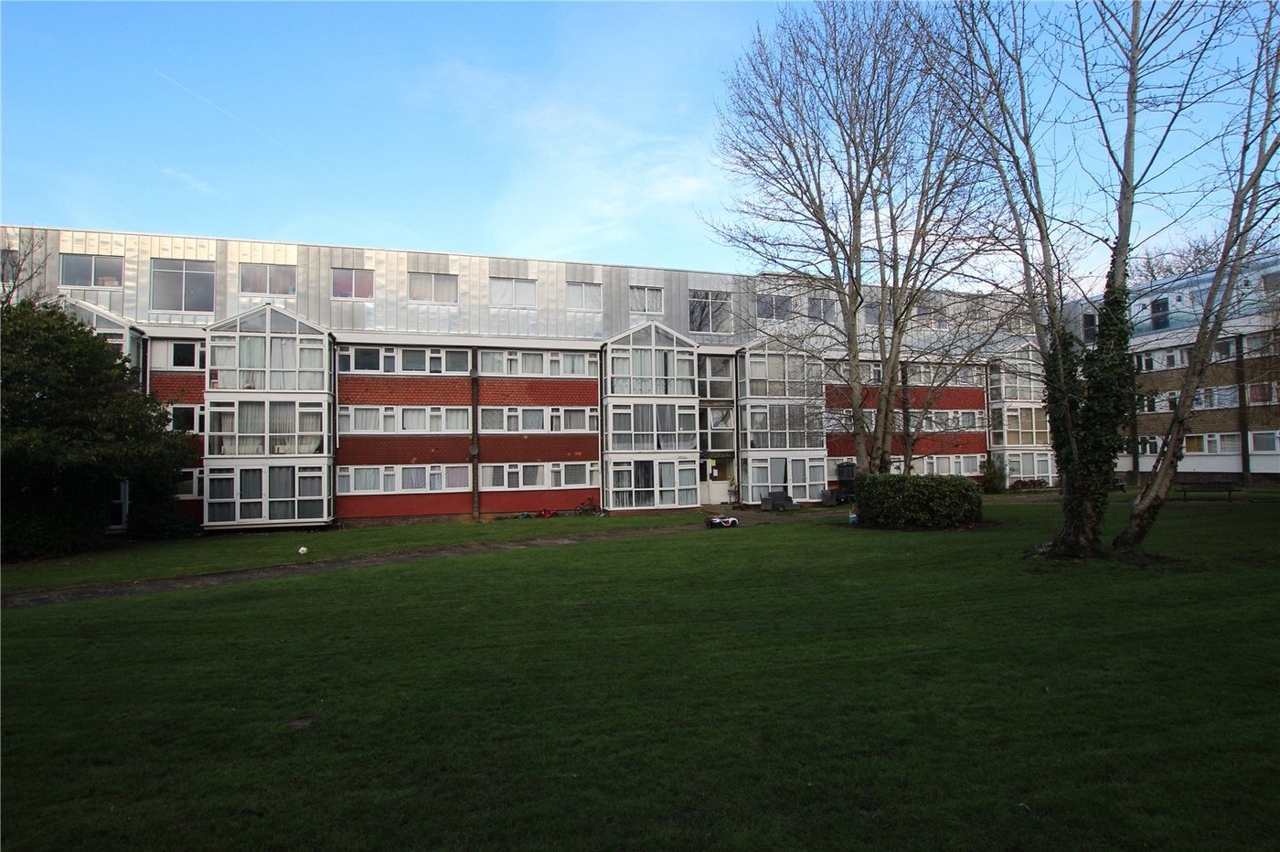 3 bedroom property for sale in Shooters Hill | Robinson Jackson