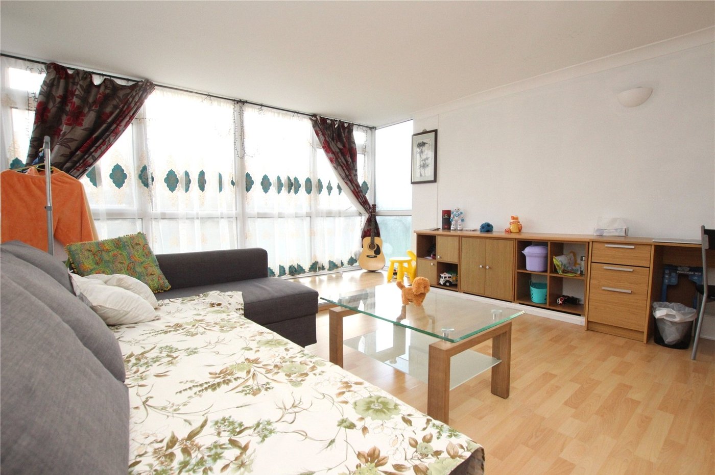 3 bedroom property for sale in Shooters Hill | Robinson Jackson