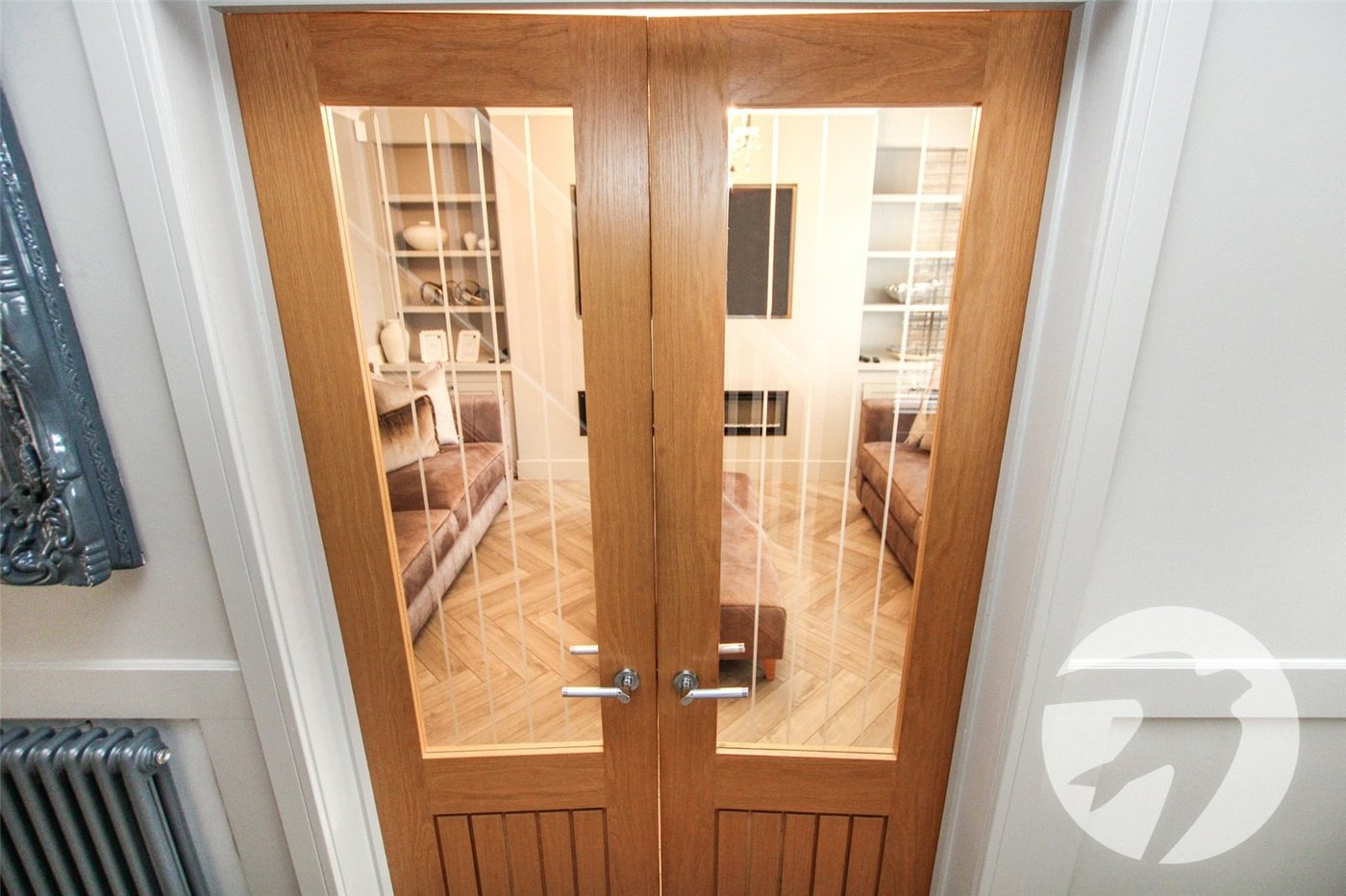 3 bedroom house for sale in London | Robinson Jackson