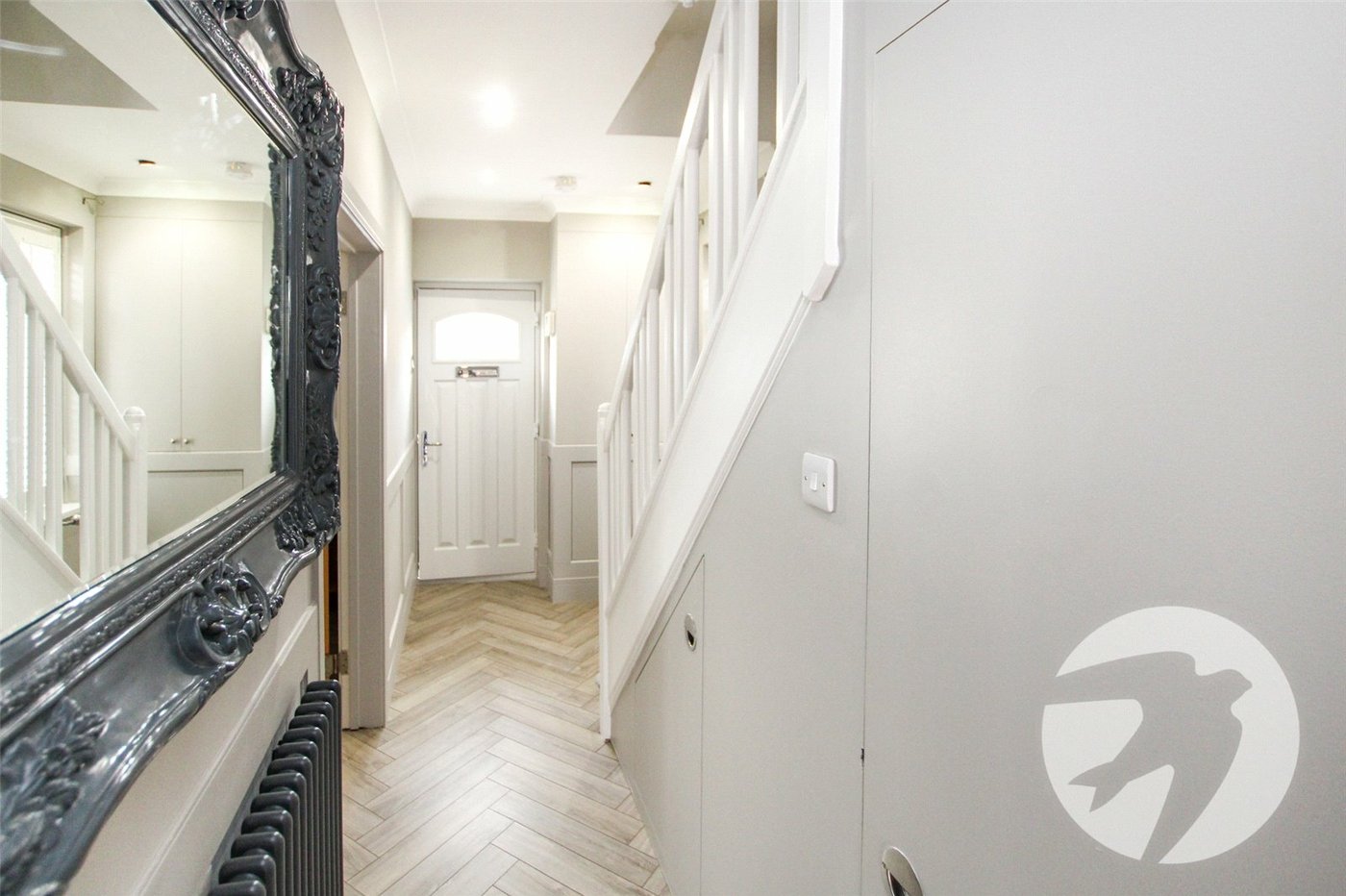 3 bedroom house for sale in London | Robinson Jackson