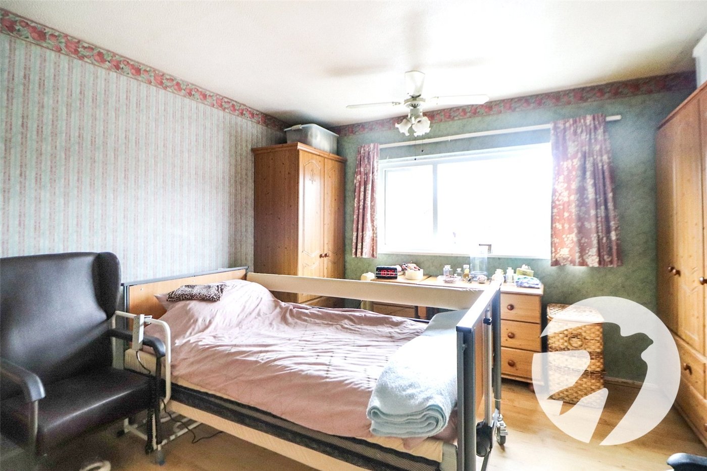3 bedroom house for sale in Erith | Robinson Jackson