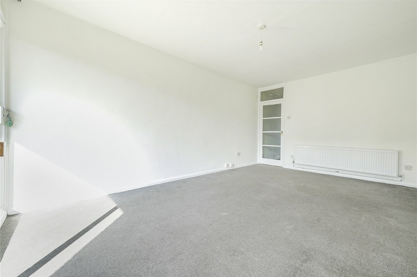 2 bedroom property for sale in London | Robinson Jackson