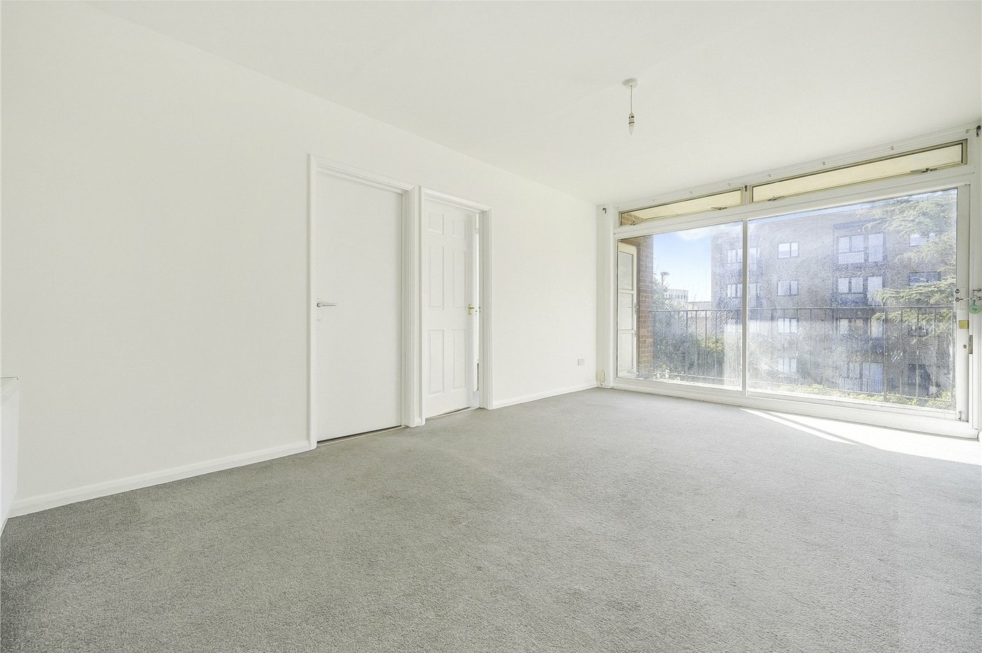 2 bedroom property for sale in  | Robinson Jackson