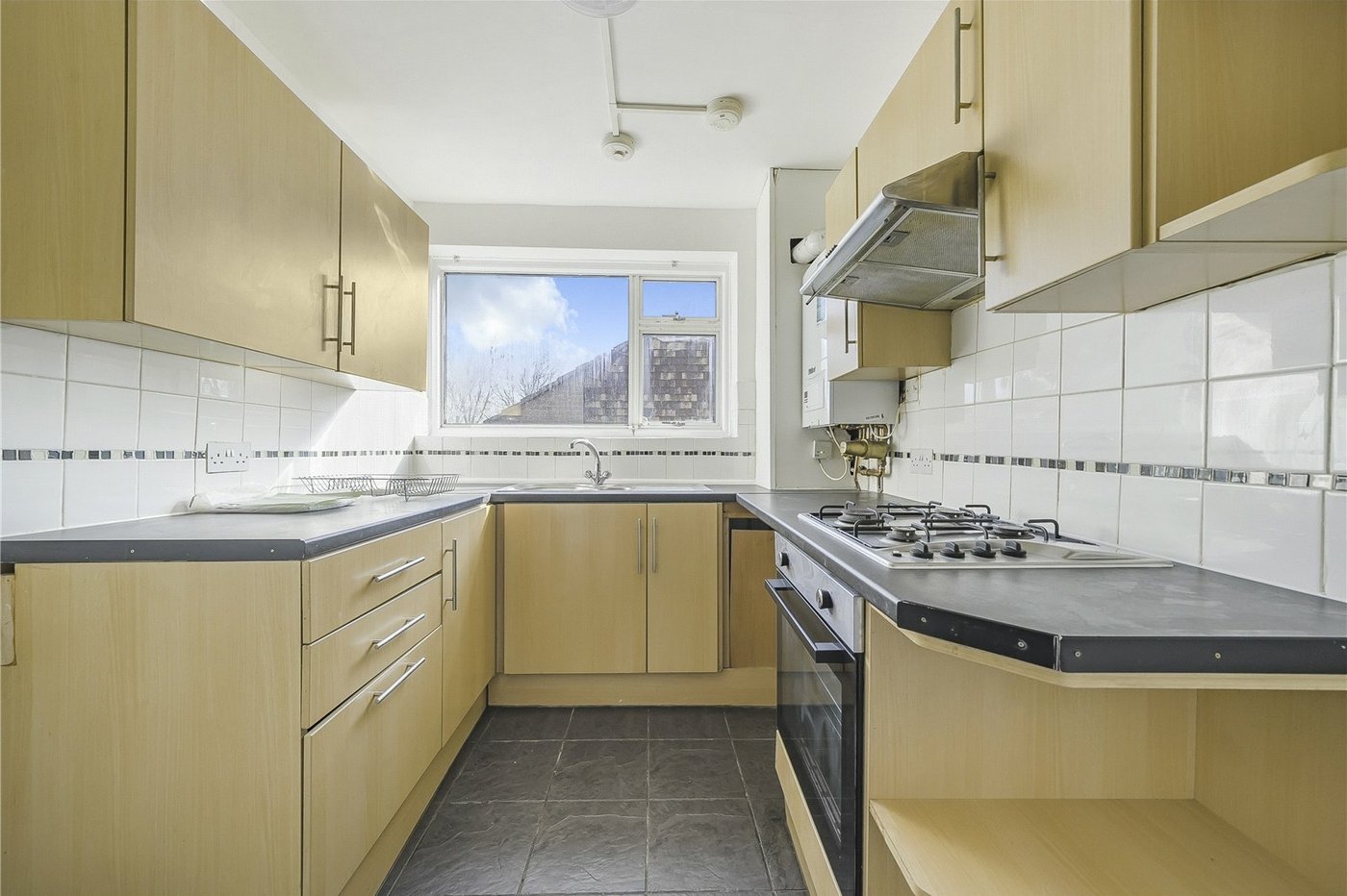 2 bedroom property for sale in  | Robinson Jackson