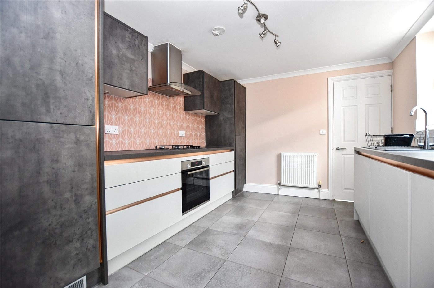2 bedroom property for sale in Bexleyheath | Robinson Jackson