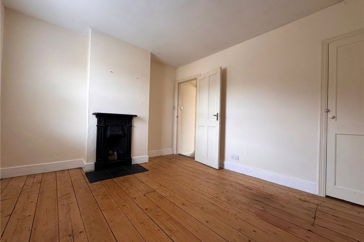 2 bedroom house for sale in St Pauls Cray | Robinson Jackson