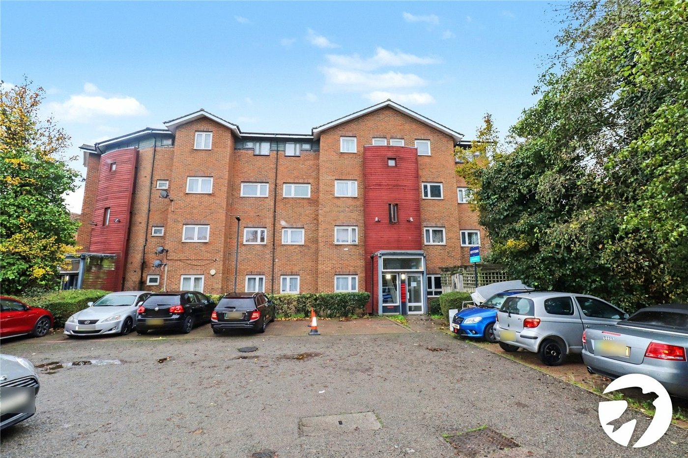 2 bedroom property for sale in London | Robinson Jackson