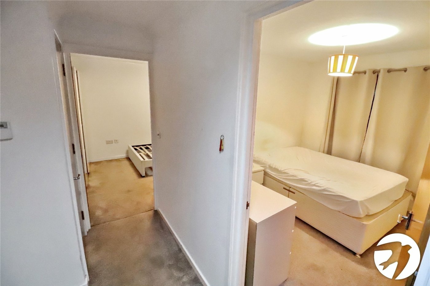 2 bedroom property for sale in London | Robinson Jackson