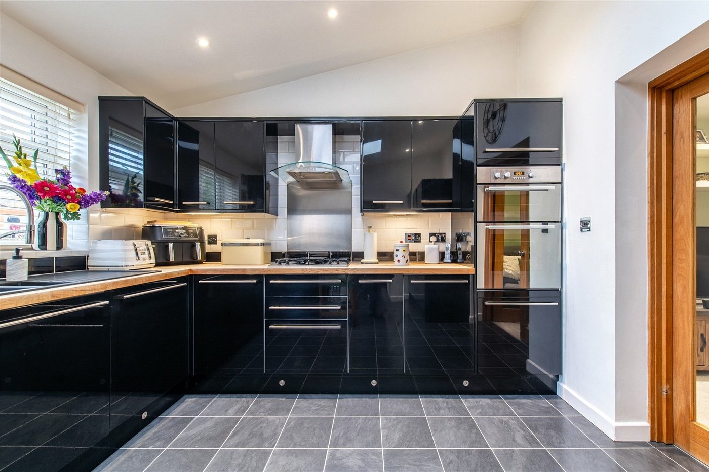 4 bedroom house for sale in Gravesend | Robinson Michael & Jackson