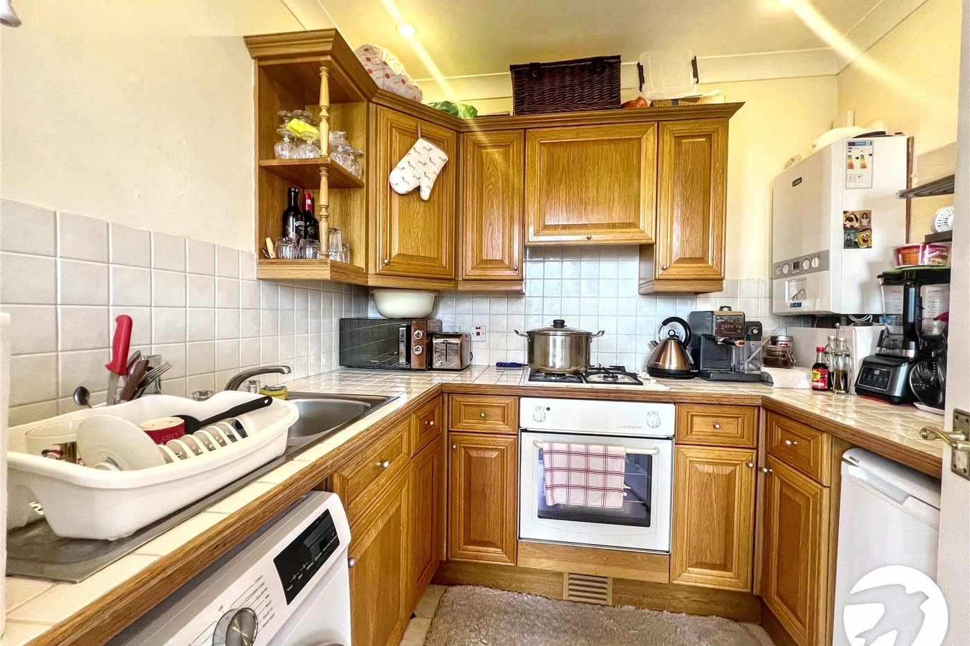 1 bedroom property for sale in 1-4 New Road Avenue | Robinson Michael & Jackson