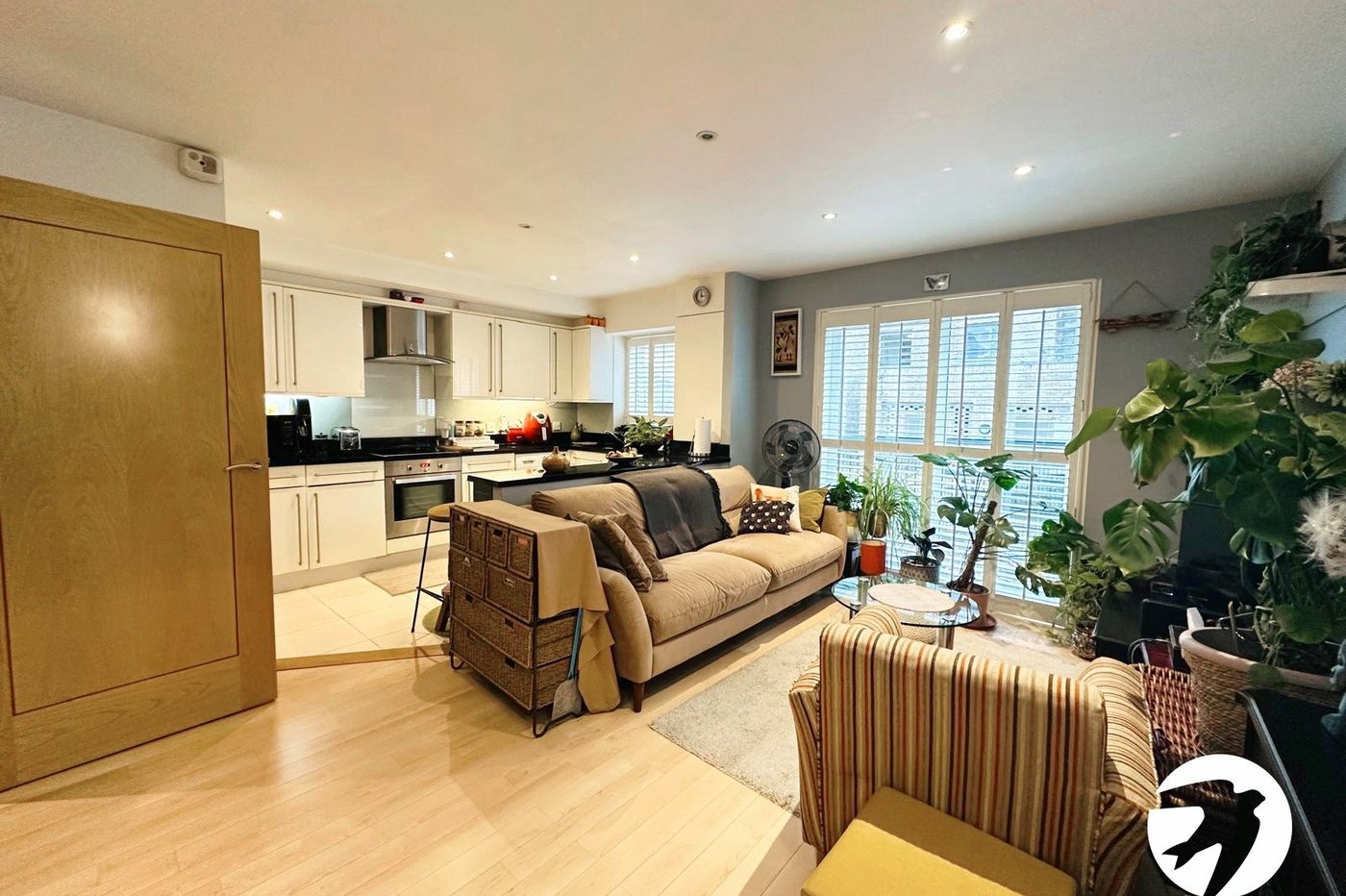 2 bedroom property for sale in London | Robinson Jackson