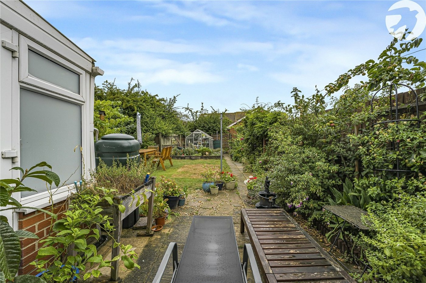 3 bedroom house for sale in London | Robinson Jackson