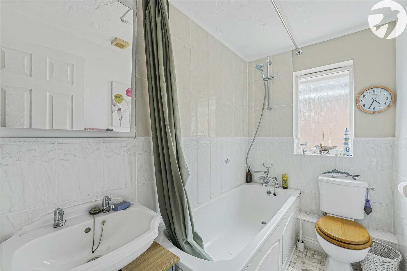 3 bedroom house for sale in London | Robinson Jackson