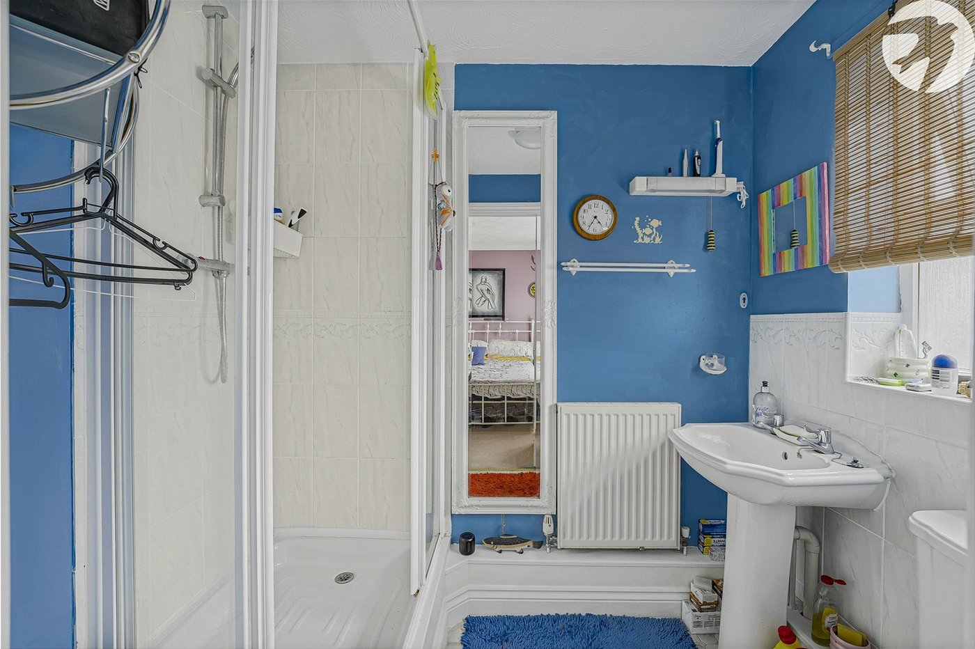 3 bedroom house for sale in London | Robinson Jackson