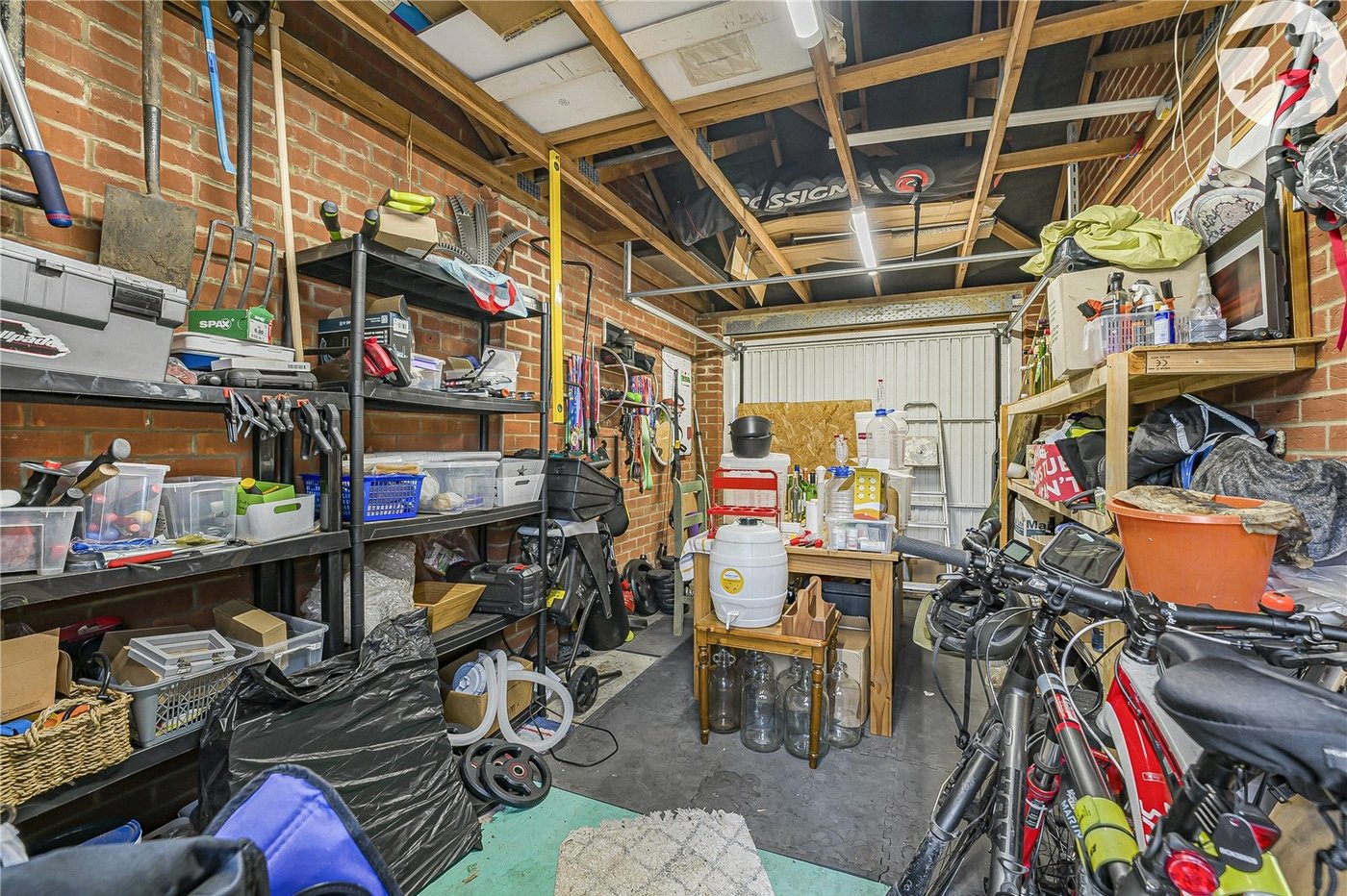 3 bedroom house for sale in London | Robinson Jackson