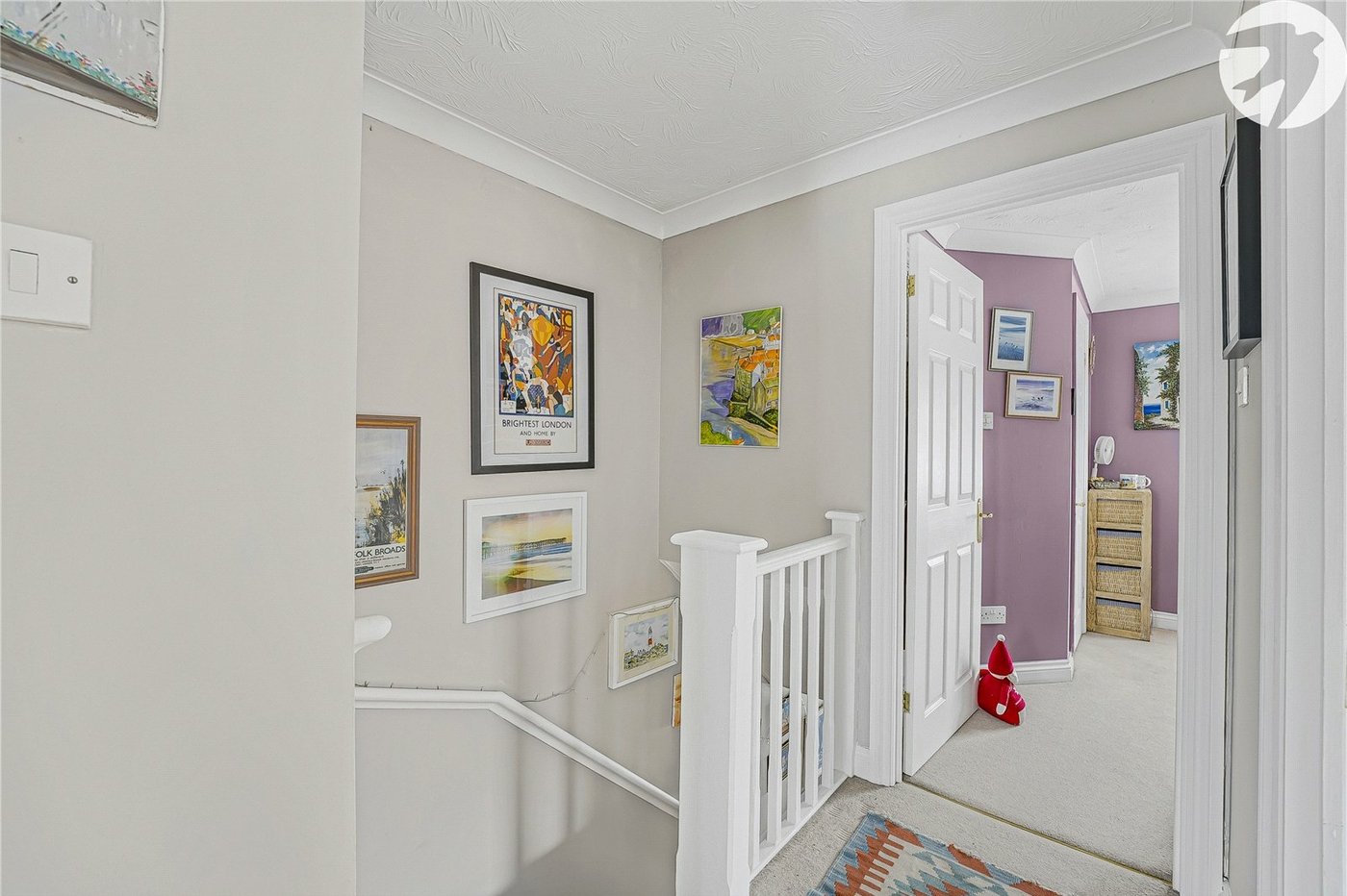 3 bedroom house for sale in London | Robinson Jackson