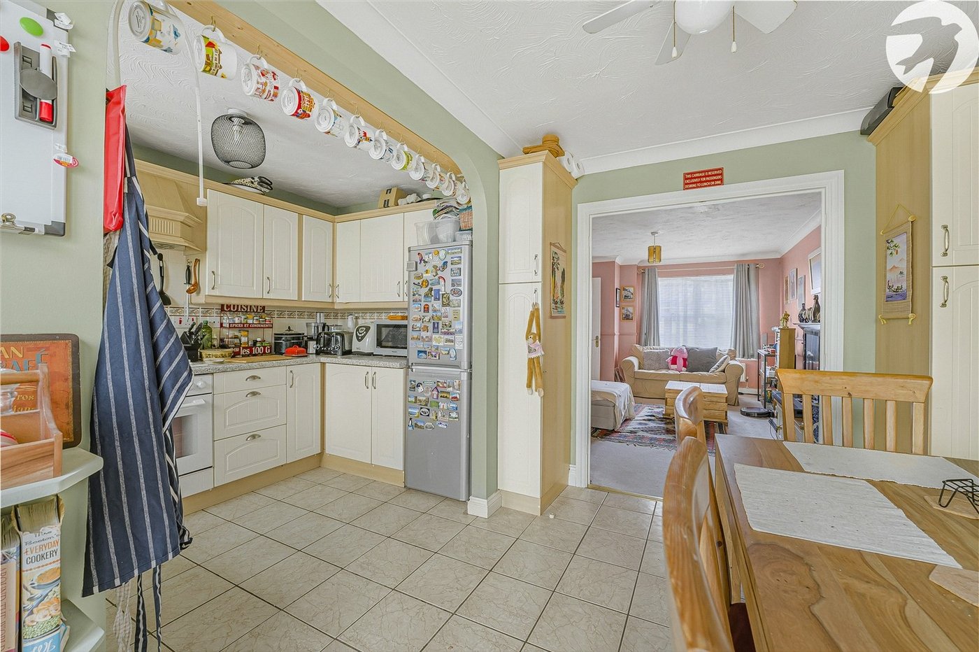 3 bedroom house for sale in London | Robinson Jackson