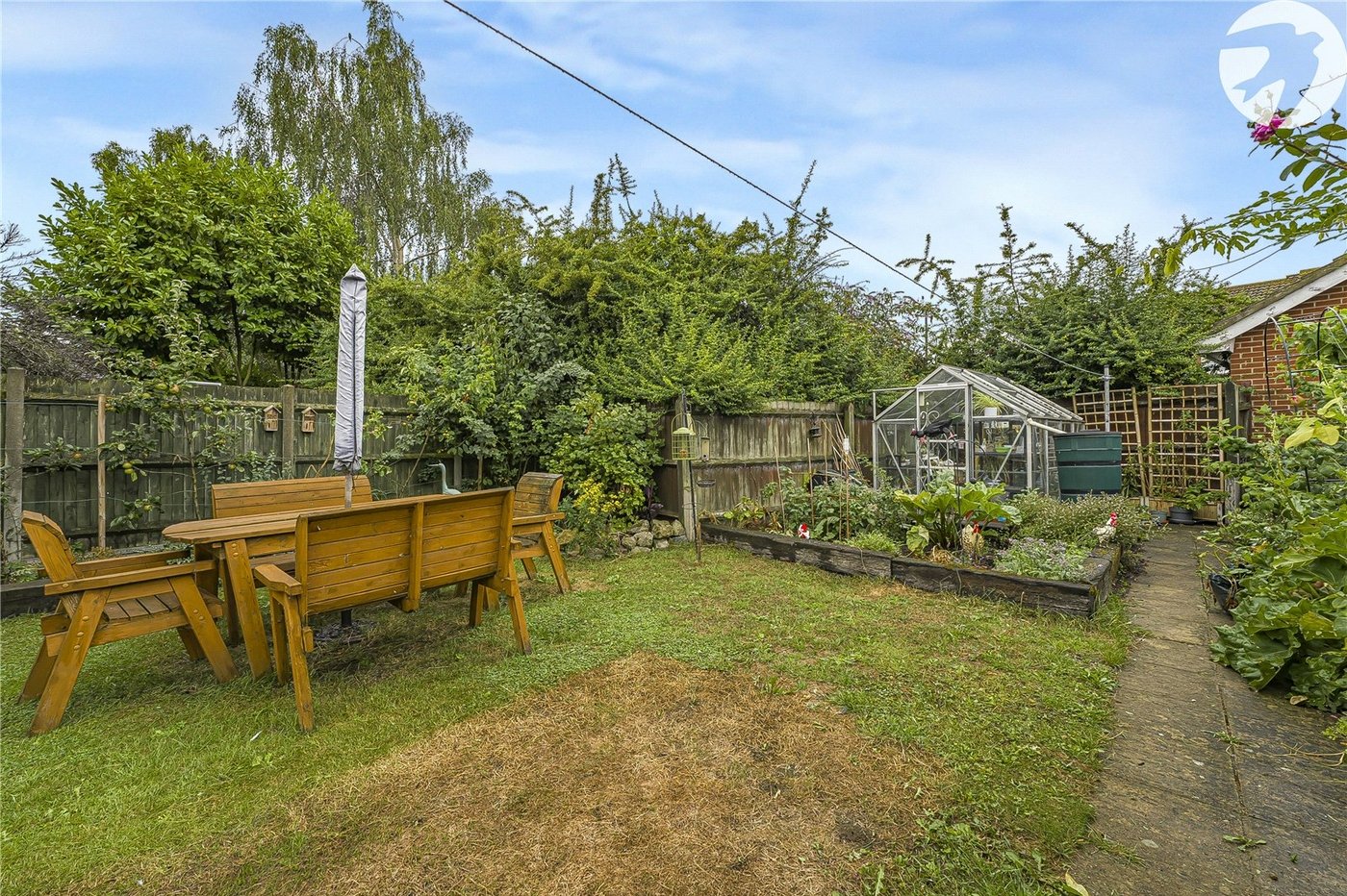 3 bedroom house for sale in London | Robinson Jackson