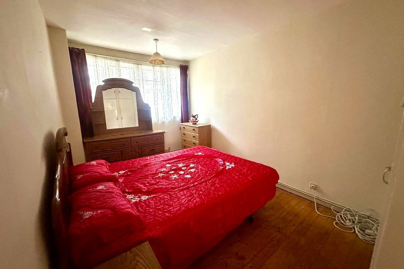 2 bedroom property for sale in London | Robinson Jackson