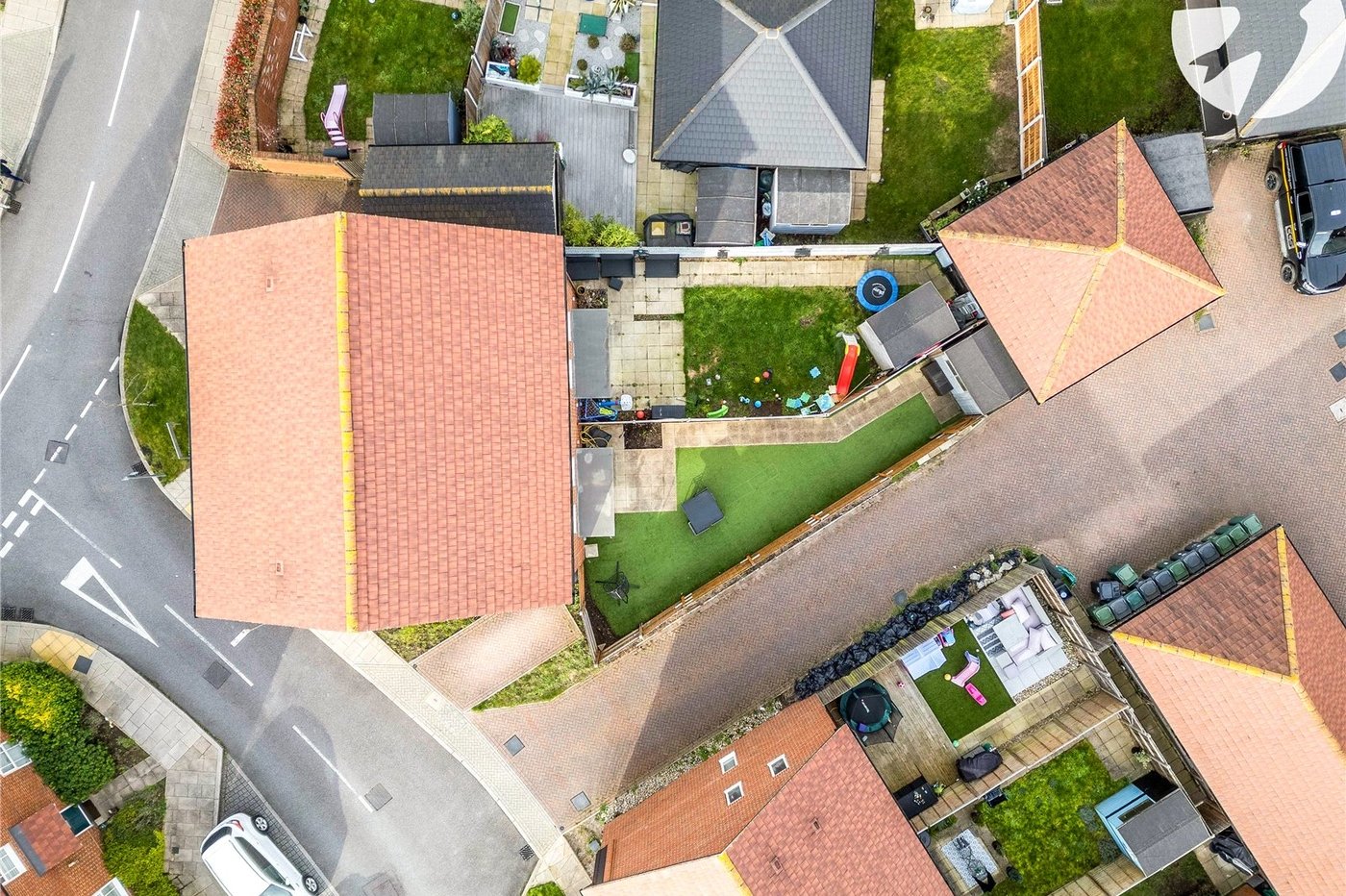 house for sale in Castle Hill, Ebbsfleet Valley, DA10 Robinson Jackson