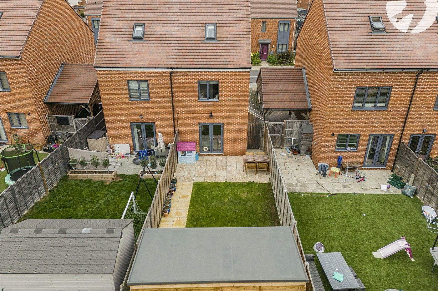 3 bedroom property for sale in Castle Hill | Robinson Jackson