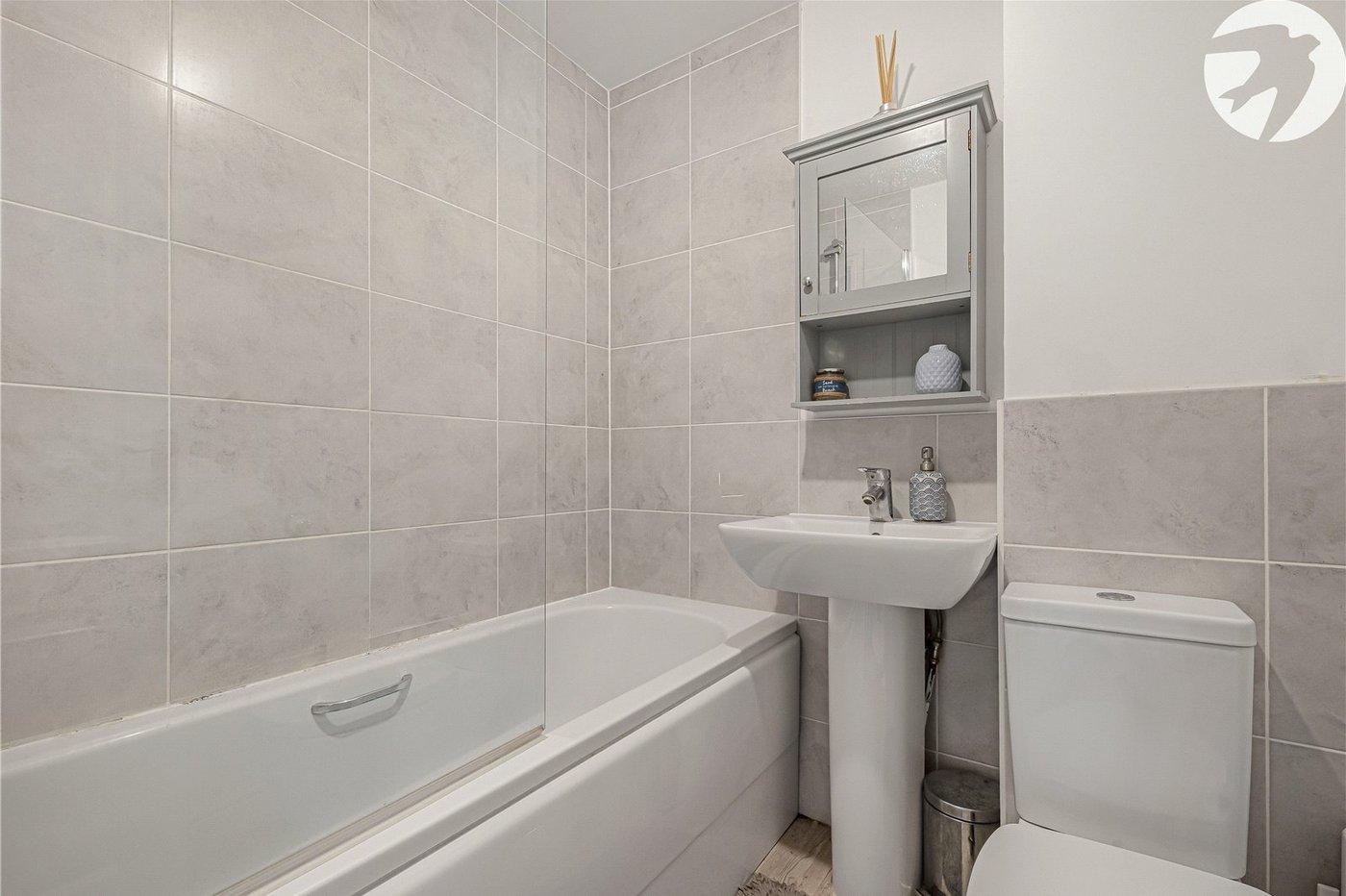 3 bedroom property for sale in Castle Hill | Robinson Jackson